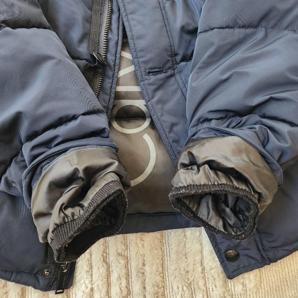 Calvin Klein-Men’s Small Navy Blue puffer jacket.Heavy-duty - Picture 6 of 10